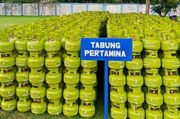 Pemerintah kirim 16.000 tabung LPG 3 kg ke Banda Aceh untuk menjaga pasokan energi selama masa tanggap darurat bencana.