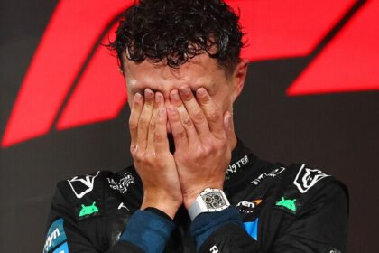 Tangis haru Lando Norris setelah mengamankan gelar juara dunia Formula 1 perdananya di Abu Dhabi 2025 meski finish di posisi ketiga.