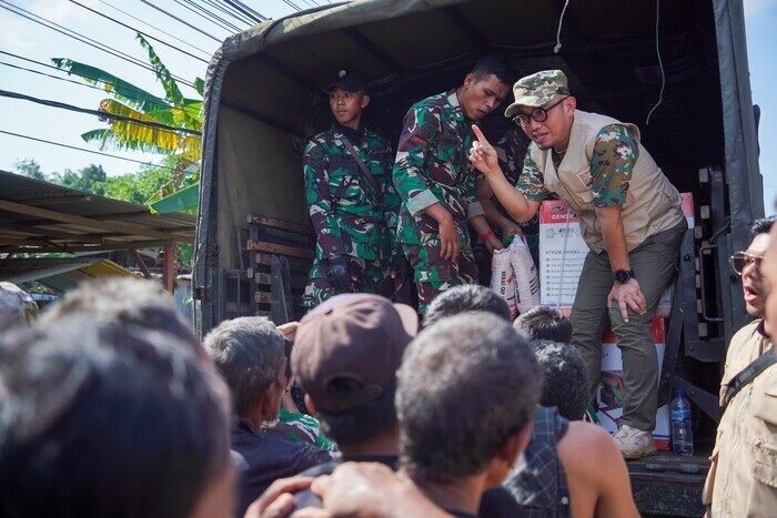 Wamenhaj Dahnil Anzar Bersama Pengurus Besar Matahari Pagi Indonesia Salurkan Bantuan Kemanusiaan di Aceh Tamiang 2 Wamenhaj Dahnil Anzar Bersama Pengurus Besar Matahari Pagi Indonesia Salurkan Bantuan Kemanusiaan di Aceh Tamiang