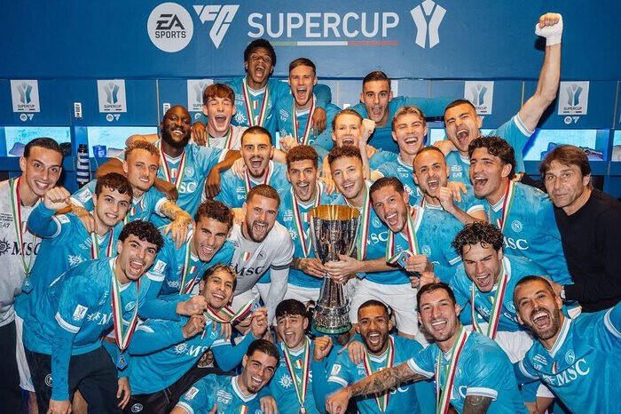 Napoli menjuarai Supercoppa Italiana 2025 usai mengalahkan Bologna 2-0 berkat dua gol David Neres dan kepemimpinan Antonio Conte.