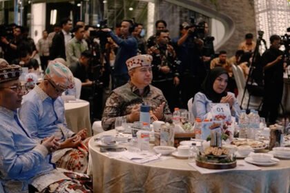 Sekretaris Jenderal Kementerian Dalam Negeri Komjen Pol Tomsi Tohir memberikan paparan terkait optimalisasi program pemerintah pusat untuk mendorong pertumbuhan ekonomi daerah.