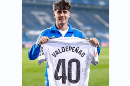 Bek kiri muda Real Madrid, Victor Valdepenas, tampil penuh determinasi saat dipercaya starter melawan Alaves.