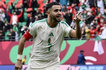 Penalti Riyad Mahrez menjadi penentu kemenangan Aljazair atas Burkina Faso di Piala Afrika 2025.