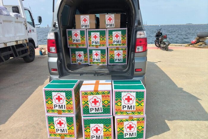 PMI kirim satu ton abon untuk memperkuat pasokan makanan siap saji bagi pengungsi banjir di Sumatra dan Aceh.