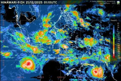 BMKG memprakirakan hujan meluas di ibu kota provinsi se-Indonesia pada Minggu, 21 Desember 2025.