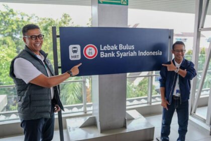 PT Bank Syariah Indonesia Tbk (BSI) secara resmi meresmikan Stasiun MRT Lebak Bulus Bank Syariah Indonesia. Peresmian ini menandai komitmen BSI untuk meningkatkan awareness dan penetrasi layanan keuangan syariah khususnya melalui moda transportasi urban.