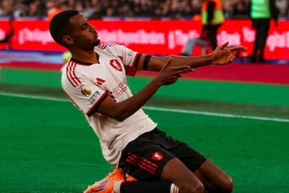 Liverpool kembali menemukan ritme terbaiknya setelah menundukkan West Ham 2-0 di Stadion London.