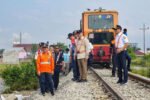 Pemulihan rel Medan–Binjai selesai dikerjakan, layanan kereta api kembali berjalan normal setelah banjir.