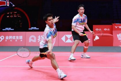 Sabar Karyaman Gutama/Moh Reza Pahlevi Isfahani menjadi satu-satunya wakil Indonesia yang menang di hari pertama BWF World Tour Finals 2025.