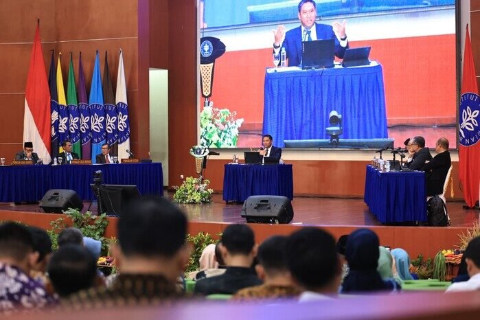 Pemerintah mengubah skema pembayaran subsidi pupuk mulai 2026 untuk menekan harga dan meningkatkan efisiensi BUMN.