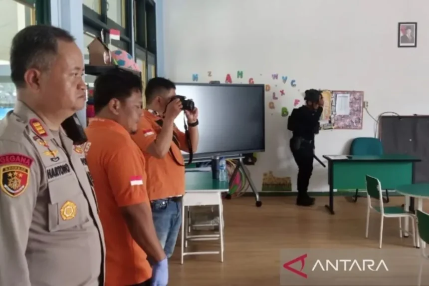 Teror Lewat Email, 10 Sekolah di Depok Diancam Bom, Polisi Pastikan Aman