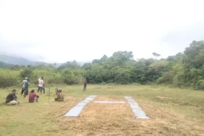 Bantuan Belum Datang, Warga Aceh Tengah Gotong Royong Bangun Helipad Darurat
