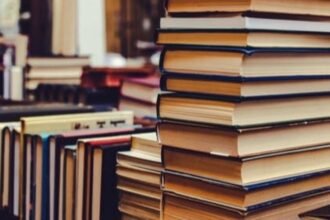 Capek Merasa Insecure? Bacalah 5 Buku Ini!