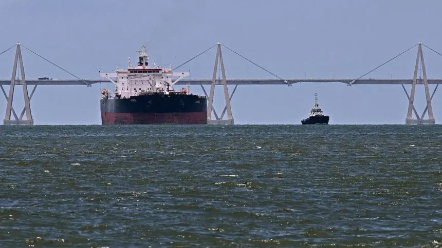 AS Sita Kapal Tanker Minyak Rusia di Atlantik Utara