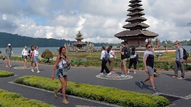 Bali Perketat Aturan Wisatawan Asing Mulai 2026