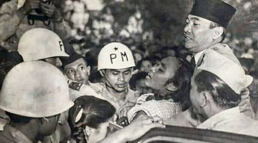 64 Tahun Lalu, Bung Karno Lolos dari Serangan Granat Mematikan di Makassar