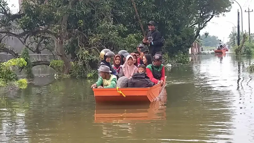 Banjir Meluas di Kudus, 25 Desa Terdampak dan Ribuan Warga Mengungsi