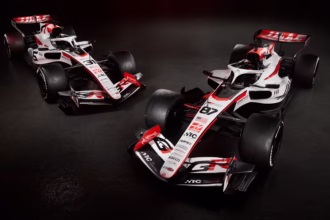Haas Luncurkan Mobil F1 2026 dengan Livery Putih-Merah, Jelang Shakedown Barcelona