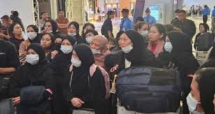Kemlu RI dan KJRI Jeddah Pulangkan 96 PMI dari Arab Saudi