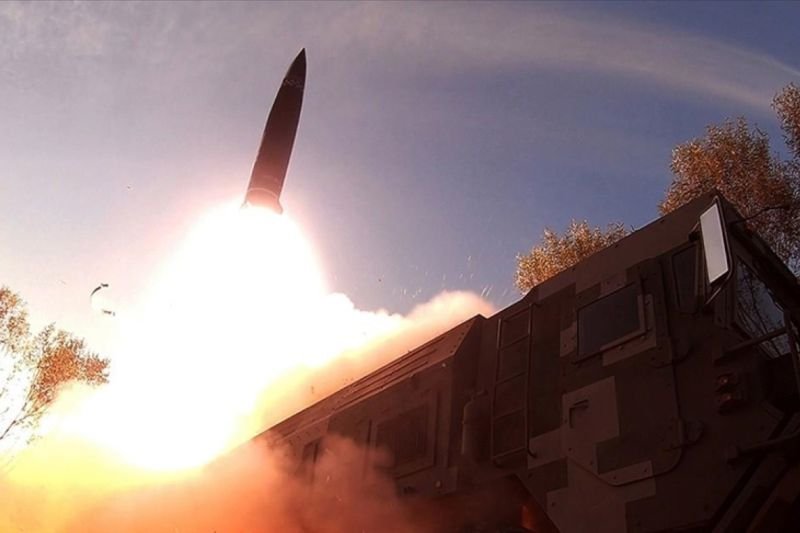 Korut Uji Coba Rudal Hipersonik, Kim Jong Un Tegaskan Prioritas Penguatan Daya Tangkal Nuklir