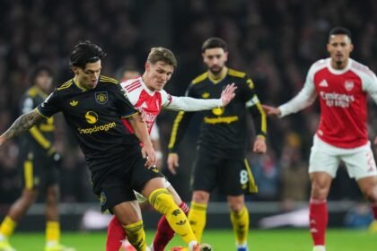 MU Tundukkan Arsenal 3-2 di Emirates Stadium