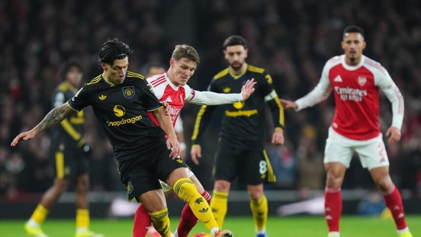 MU Tundukkan Arsenal 3-2 di Emirates Stadium