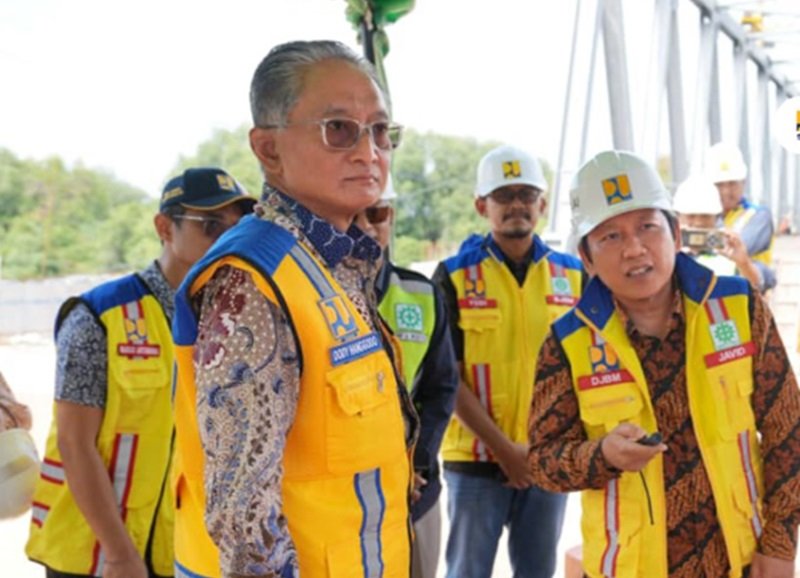 Menteri PU Pastikan Sumatra Bebas Daerah Terisolasi Pascabencana