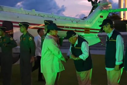 Presiden Prabowo Tiba di IKN, Awali Kunjungan Perdana sebagai Presiden, Langsung Tanya soal Rumput