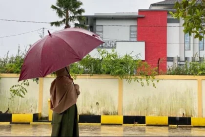 Prakira Cuaca 13 Januari, BMKG: Jakarta Bakal Diguyur Hujan Sepanjang Hari