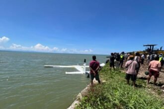 Seluruh Penumpang Pesawat Smart Air PK-SNS Selamat Saat Jatuh di Perairan Nabire