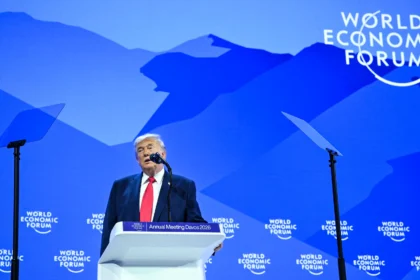 Waduh! Trump Ancam Tarif 100% untuk Kanada US PM Carney Pidato di Davos