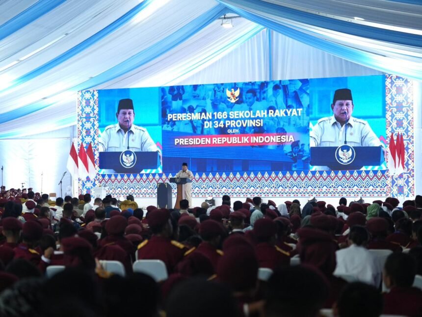 Gus Ipul Menangis Haru, 166 Sekolah Rakyat Jadi Harapan Baru Anak Miskin Ekstrem