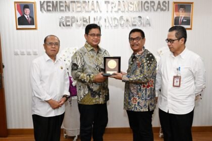 Wamen Viva Yoga Dukung Industrialisasi Jagung di Kawasan Transmigrasi Mutiara