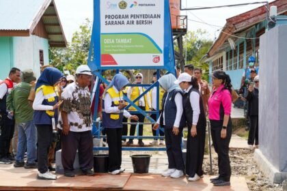 Pertamina Kolaborasi dengan Kementerian ESDM dan SERUNI KMP Buka Akses Air Bersih di Kampung Tambat Merauke