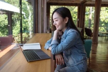 Liburan Selesai, Stres Datang? 10 Cara Ampuh Balik Kerja Tanpa Drama