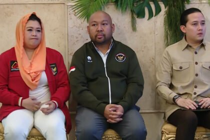 Didit Hediprasetyo Duduk di Samping Yenny Wahid, Saksikan Penyerahan Bonus Atlet SEA Games 2025