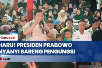 Momen Haru Malam Tahun Baru: Presiden Prabowo Ajak Pengungsi Tapsel Nyanyi 'Tanah Airku'