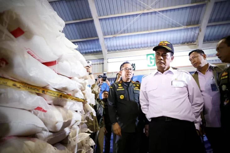 Mentan Amran Murka, 1.000 Ton Beras Ilegal Disita di Kepri : Ini Pengkhianatan Bangsa