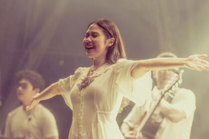 Dari Serak Misterius ke Spasmodic Dysphonia: Cerita Nadin Amizah yang Bikin Netizen Ikut Sedih