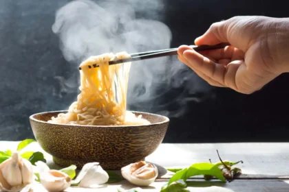 Jangan Lakukan Ini Saat Masak Mi Instan, 7 Kesalahan yang Bikin Makin Tidak Sehat!