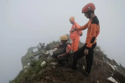 Titik Terang Kecelakaan Pesawat ATR 42: Black Box Ditemukan di Kedalaman 131 Meter