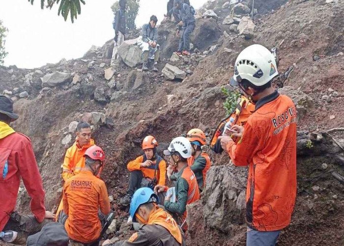 17 Hari Hilang, Pendaki Gunung Slamet Ditemukan Meninggal di Punggungan Gunung Malang