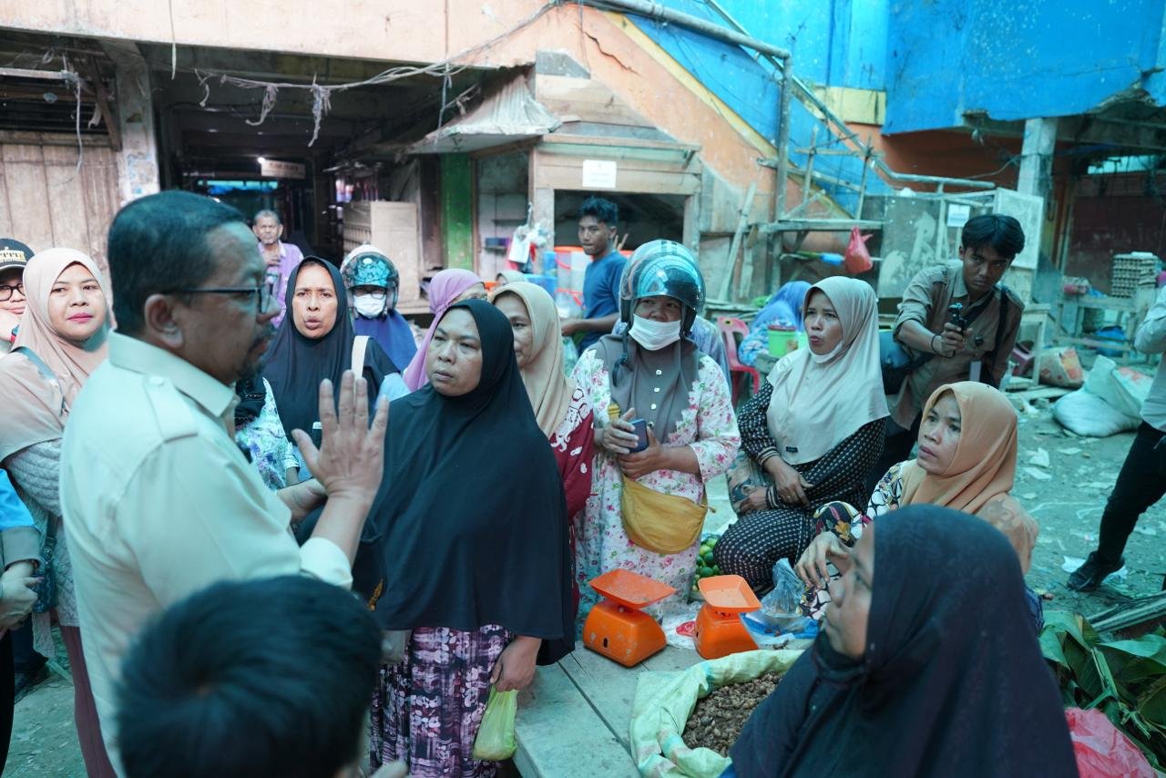 Kastaf Kepresidenan Qodari Pastikan Aktivitas Ekonomi Aceh Tamiang Berangsur Normal 2 Kastaf Kepresidenan Qodari Pastikan Aktivitas Ekonomi Aceh Tamiang Berangsur Normal