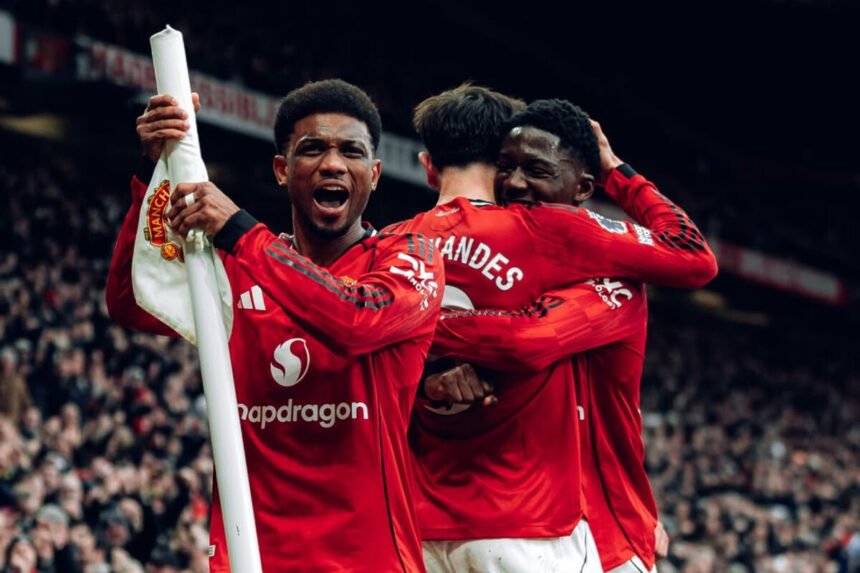 Awal era Michael Carrick di Manchester United ditandai kemenangan meyakinkan atas Manchester City di Old Trafford.