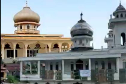 PLN mengerahkan ratusan relawan untuk memulihkan listrik dan fasilitas 15 masjid di Aceh pascabencana, mengembalikan aktivitas ibadah dan kehidupan sosial masyarakat.