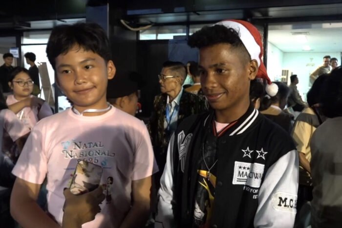 Anak Panti Rasakan Natal 2025 Langsung Bersama Presiden Prabowo: 'Beliau Tidak Hanya Bicara' 2 Anak Panti Rasakan Natal 2025 Langsung Bersama Presiden Prabowo: 'Beliau Tidak Hanya Bicara'