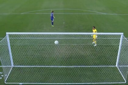 Selebrasi terlalu cepat kiper Yordania berubah menjadi gol penentu bagi Jepang dalam adu penalti dramatis.