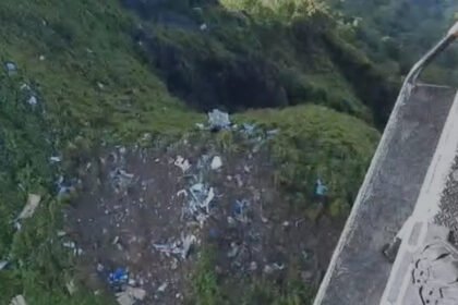 TNI AU bergerak cepat setelah titik jatuh pesawat ATR 42-500 terdeteksi di kawasan pegunungan Sulawesi Selatan.