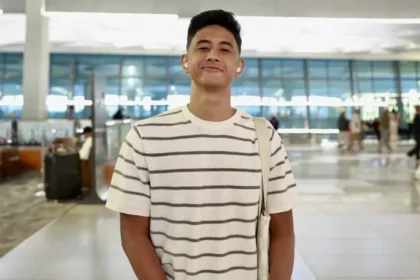 Alwi Farhan manfaatkan Malaysia Open 2026 untuk mengumpulkan poin BWF World Tour Finals, fokus pada performa stabil, dan memulai musim bulu tangkis 2026 dengan momentum positif.