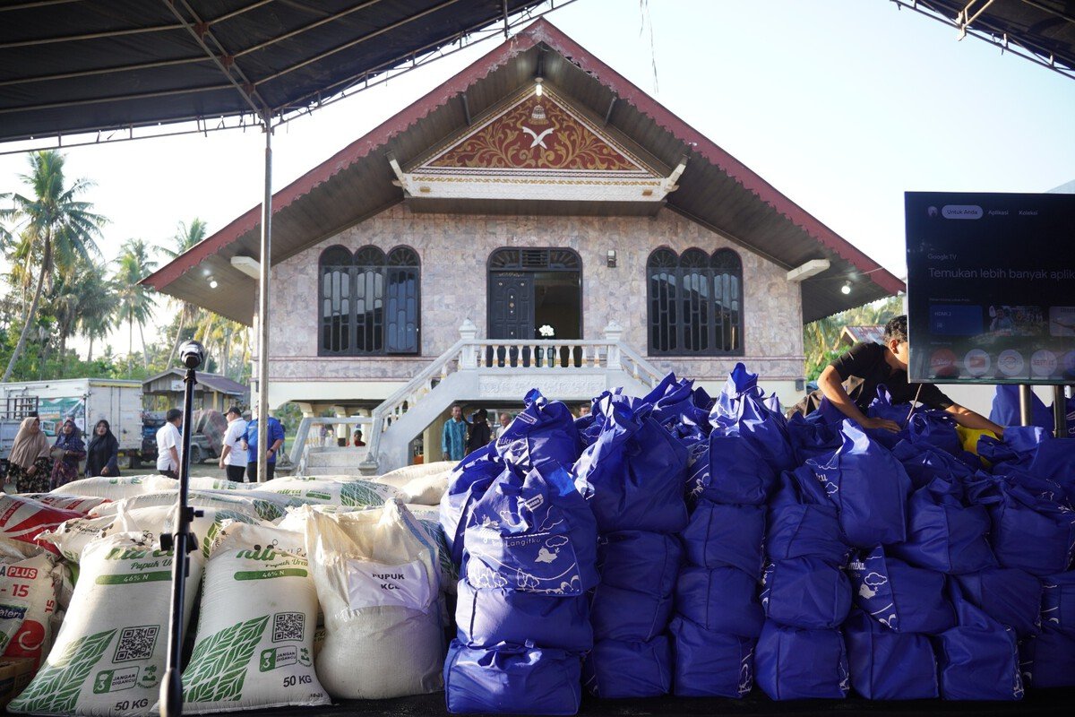 Pupuk Indonesia Dukung Rehabilitasi Lahan Pertanian Terdampak Banjir Sumatra 3 Pupuk Indonesia Dukung Rehabilitasi Lahan Pertanian Terdampak Banjir Sumatra